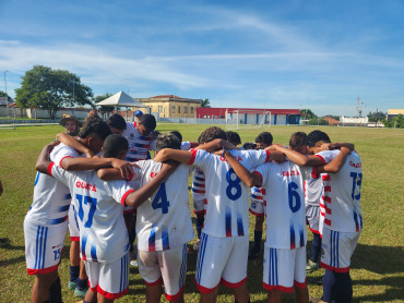 Foto 169: Quatá fica entre as 4 melhores equipes da categoria sub 17 da Mercosul 2025