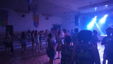 Foto 73: Carnaval 2025 em Quatá promoveu 5 dias de folia com marchinhas, pagode, axé e matinê