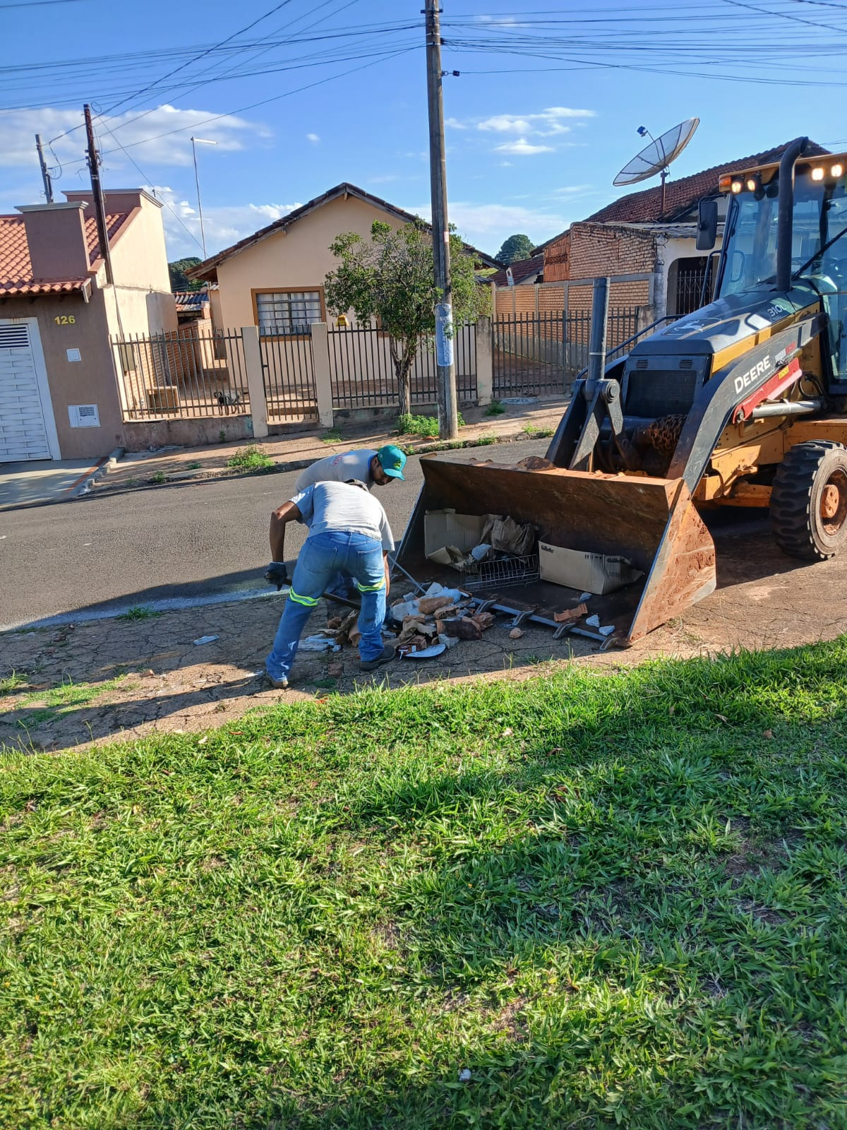 Foto 2: Saúde prioriza atendimentos urgentes