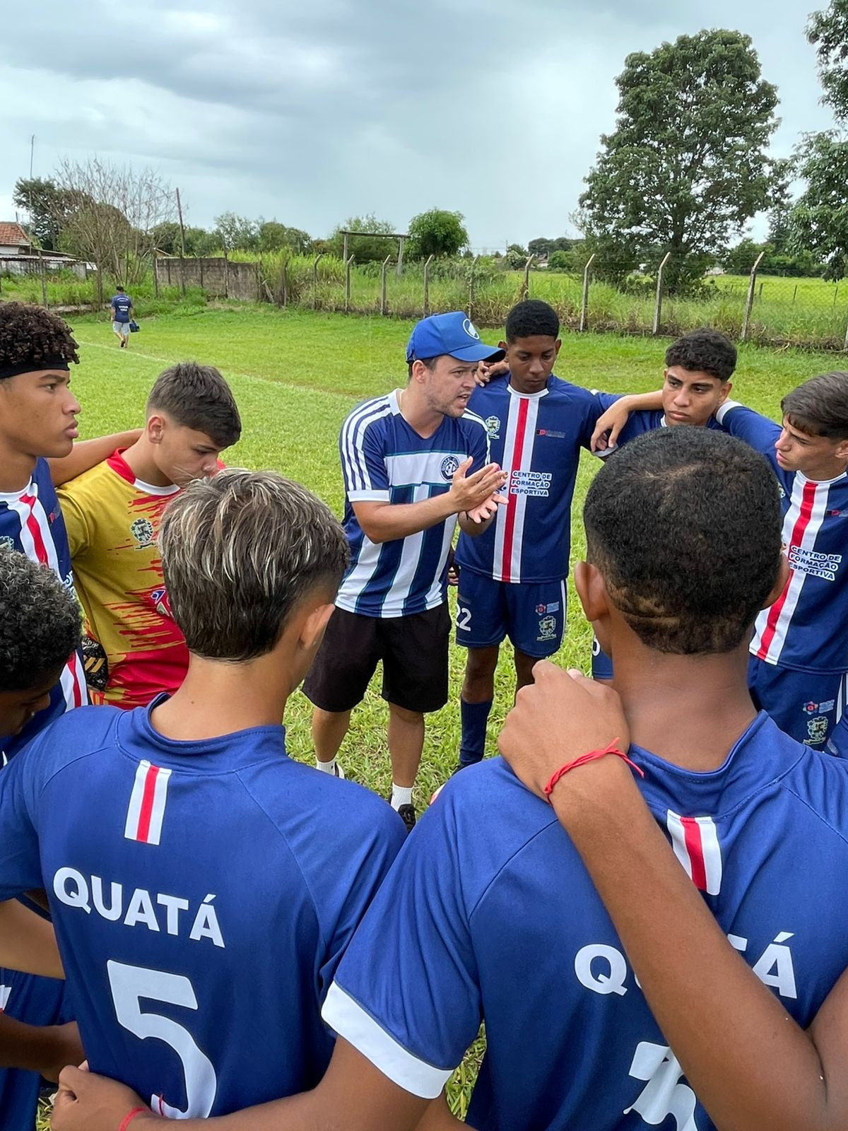 Foto 215: Quatá fica entre as 4 melhores equipes da categoria sub 17 da Mercosul 2025