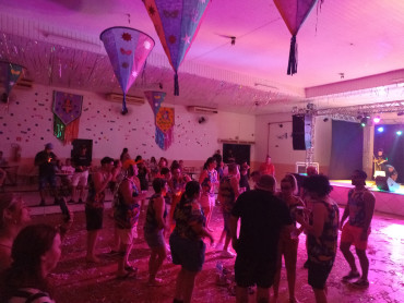 Foto 70: Carnaval 2025 em Quatá promoveu 5 dias de folia com marchinhas, pagode, axé e matinê