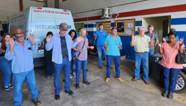 Foto 4: Prefeito Márcio Bidóia visita os departamentos municipais