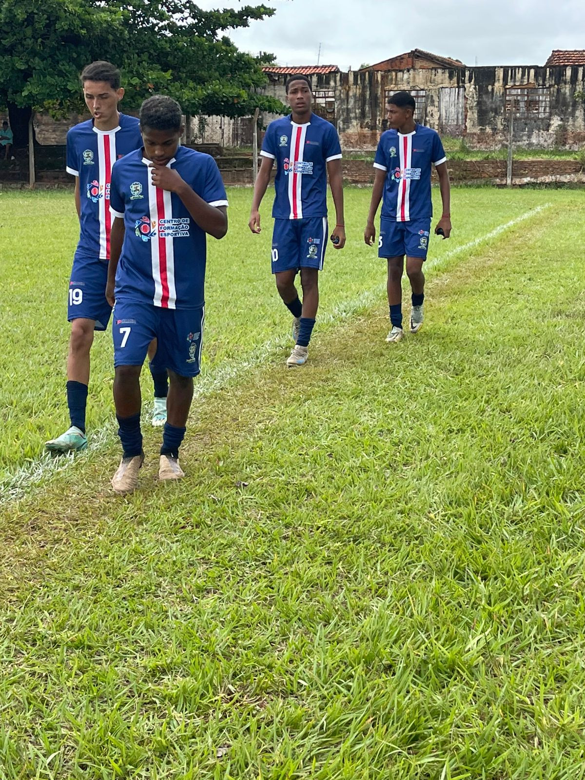 Foto 210: Quatá fica entre as 4 melhores equipes da categoria sub 17 da Mercosul 2025