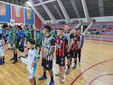 Foto 3: Cerimônia de estreia do Campeonato Municipal  de Futsal Livre