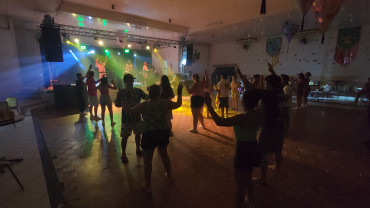 Foto 85: Carnaval 2025 em Quatá promoveu 5 dias de folia com marchinhas, pagode, axé e matinê