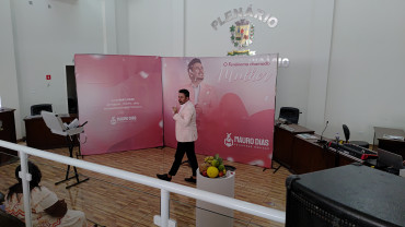 Foto 1: Show de mágica marca evento em especial ao Dia da Mulher