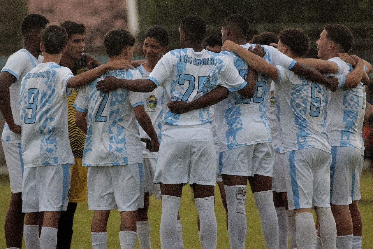 Foto 202: Quatá fica entre as 4 melhores equipes da categoria sub 17 da Mercosul 2025