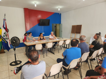 Foto 7: Reunião com a equipe de transporte escolar