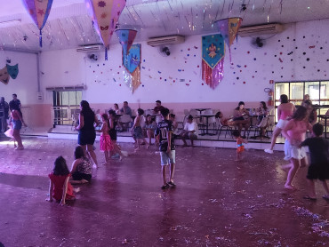 Foto 67: Carnaval 2025 em Quatá promoveu 5 dias de folia com marchinhas, pagode, axé e matinê