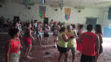 Foto 24: Carnaval 2025 em Quatá promoveu 5 dias de folia com marchinhas, pagode, axé e matinê