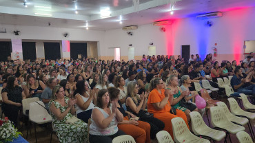 Foto 33: Palestras de incentivo e Planejamento Escolar 2025 reúne os profissionais da Educação